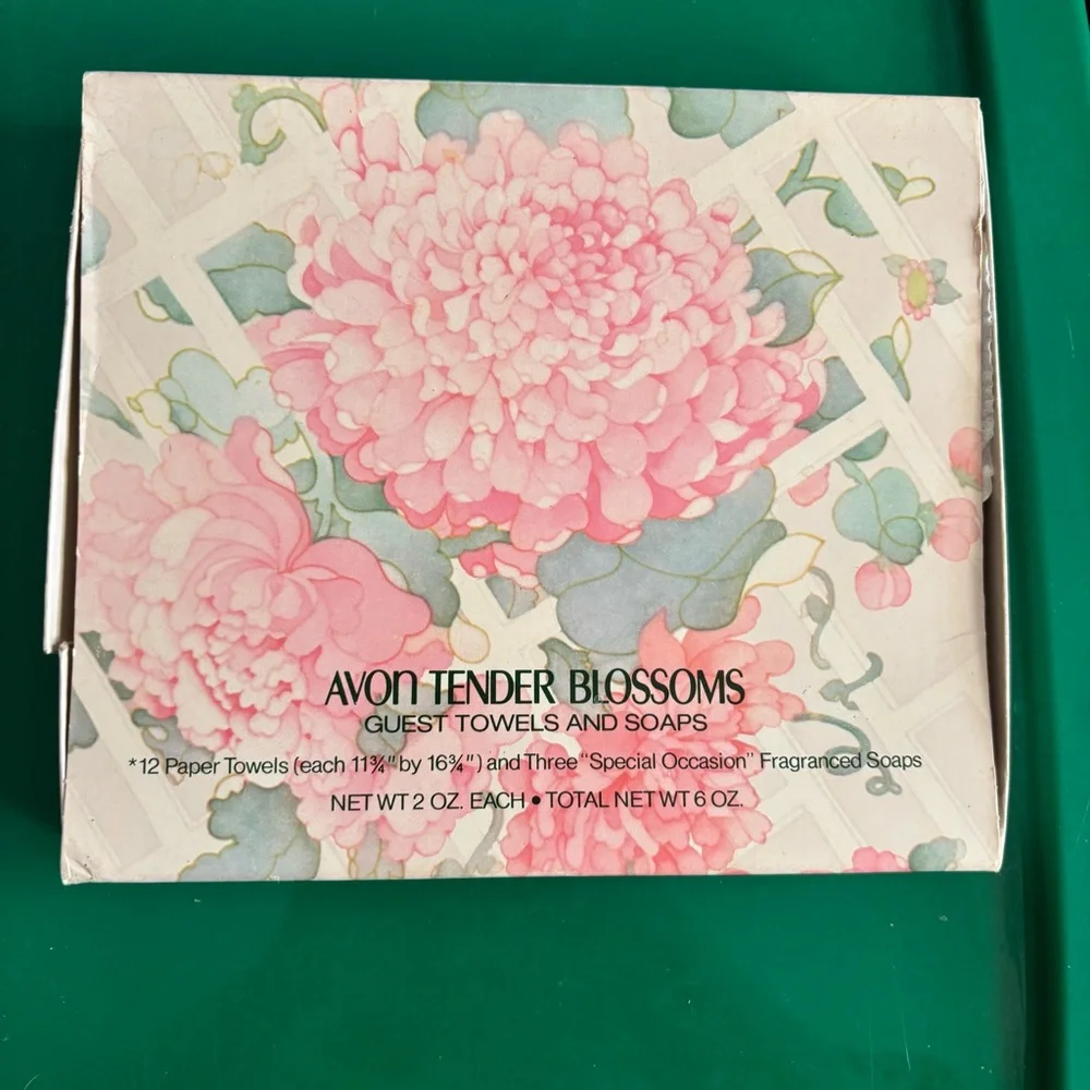 Avon elegant vintage